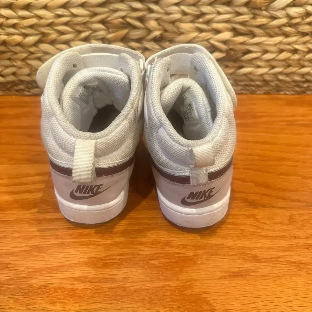 Nike Court Borough Mid 2 Kids sz 5.5